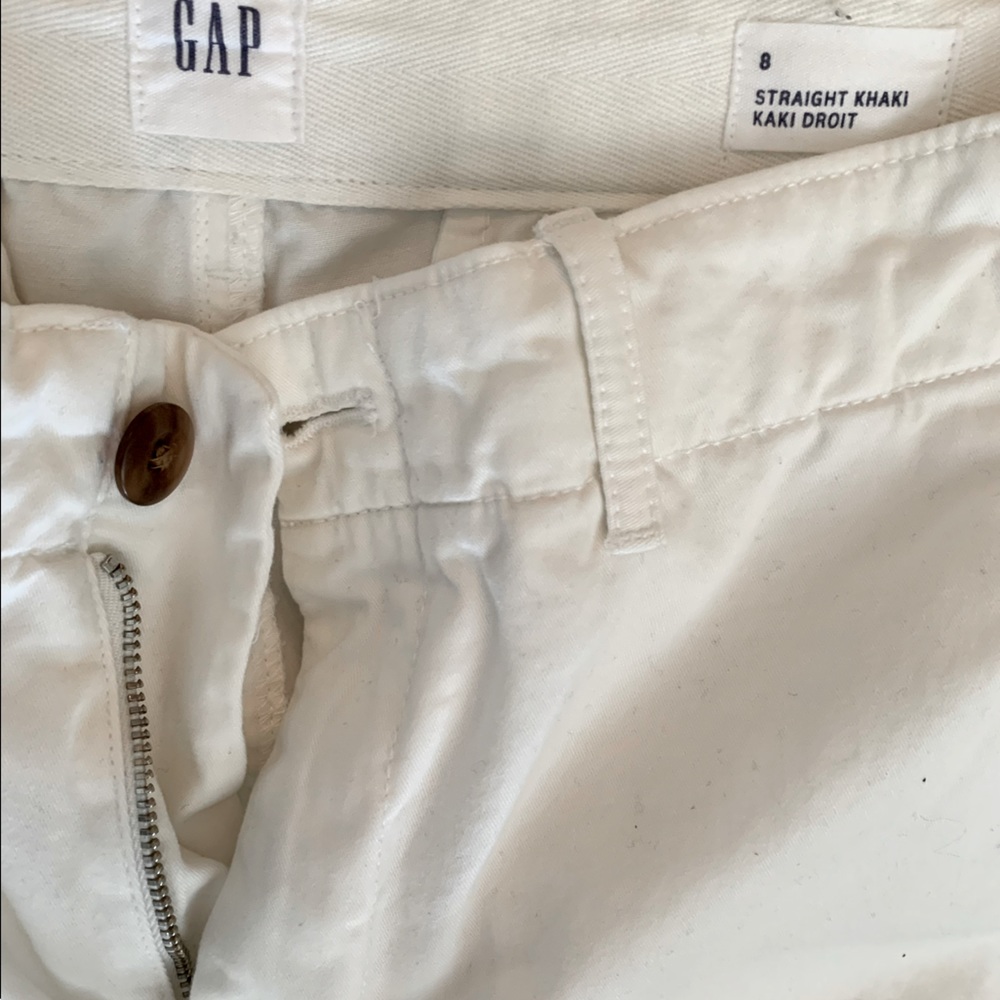 Gap straight leg khaki